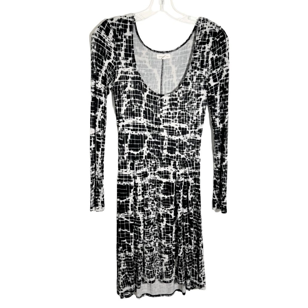 UO Silence + Noise Long Sleeve Jersey Knit Dress w/Back Cutout, Size S